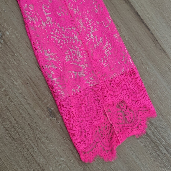 Dress - Picture 3 of 9